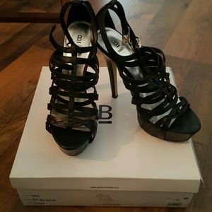 Black strappy platform sandal