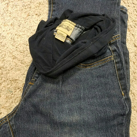 Maternity capris