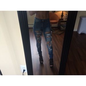 High Waist Ripped Jeans