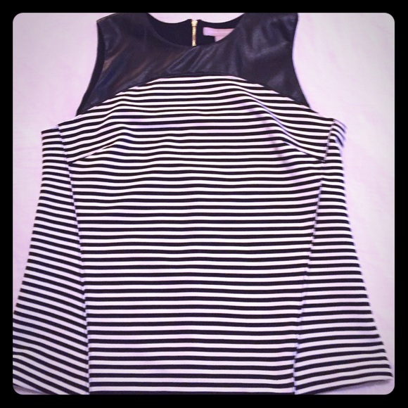 Banana Republic black and white top