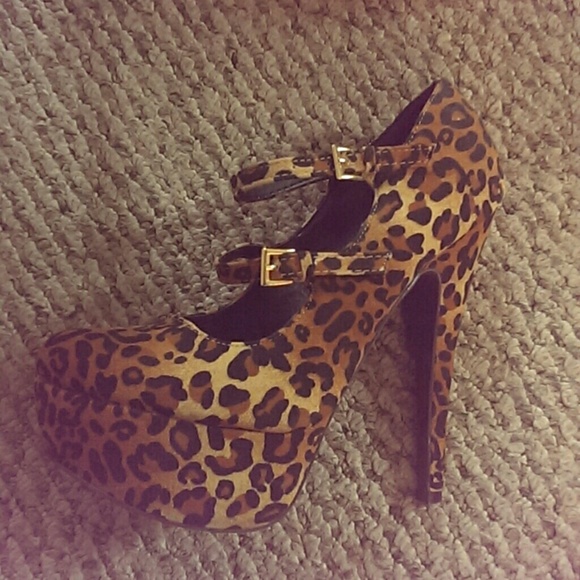 Leopard heels - Picture 2 of 3