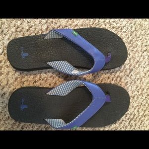 Sanuk flip flops