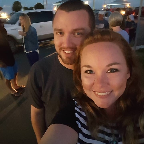 Meet your Posher, Sarah - Picture 1 of 1