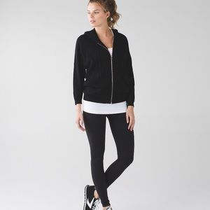 Lululemon Black Wunder Under Size 6