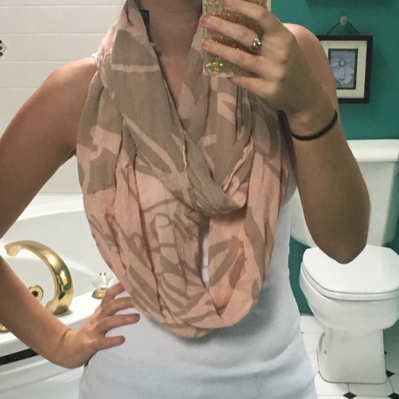 EXPRESS infinity scarf