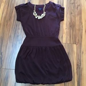 Gap SZ 0 plum tulip skirt dress