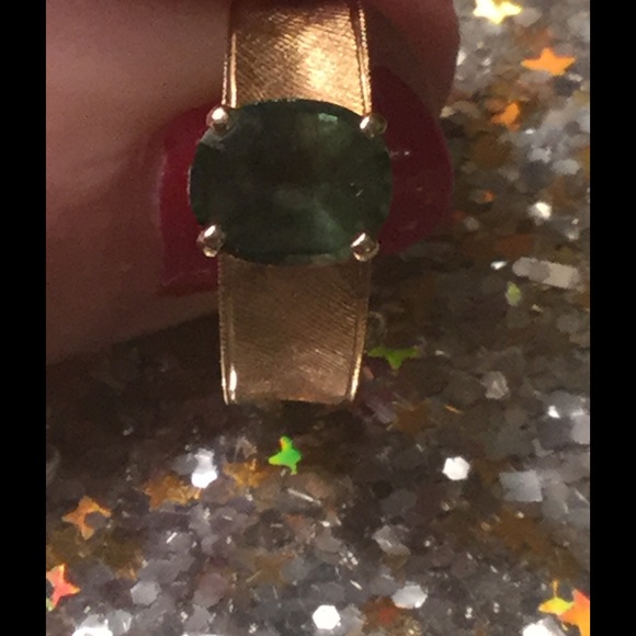 Green sapphire solitaire ring size 6