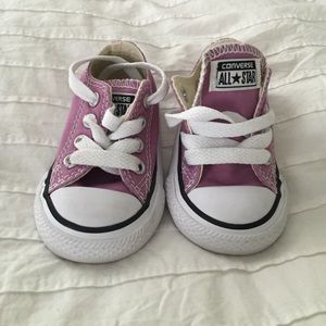 Converse baby sneakers! Adorable, Purple, size 3