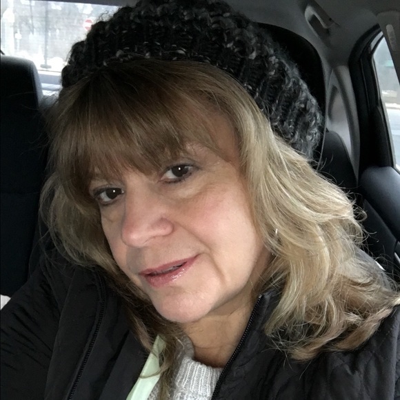 Meet your Posher, Nancy