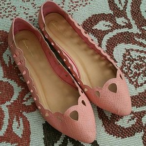 Super comfy size 11 WIDE pink flats