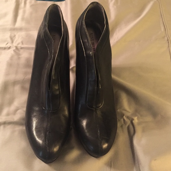 Black platform booty