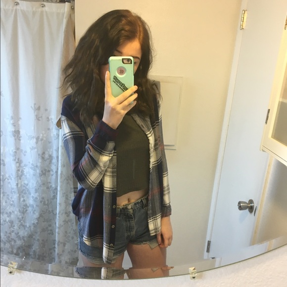 Meet your idol, Hailey - Picture 2 of 2