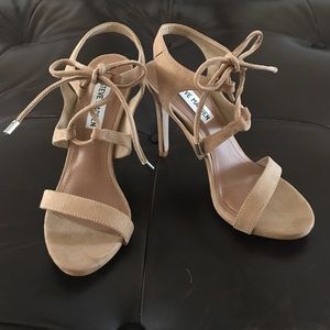 Steve Madden Nude Heels