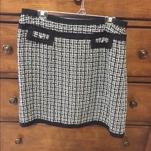 Tweed skirt