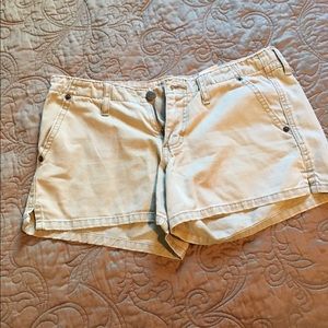 Mudd light tan shorts size 3/4