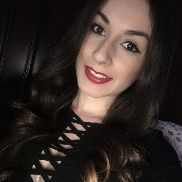 Meet your Posher, Mayte - Picture 1 of 1