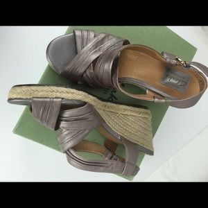 CLARKS ARTISAN SHUTTER SHADE WEDGE SANDALS