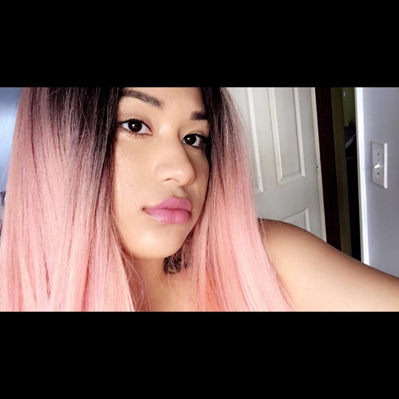 Meet your Posher, Evelyn