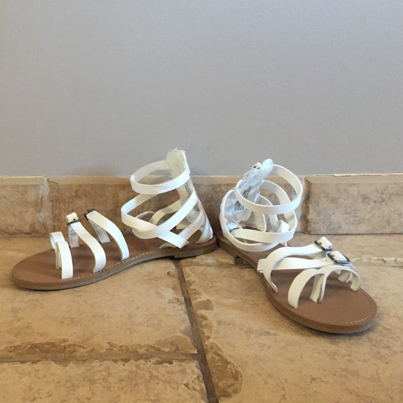 Girls sandals