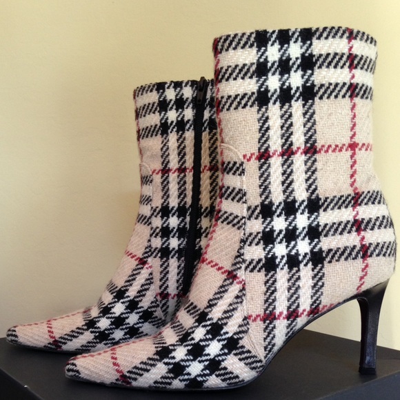 Burberry Shoes - Burberry Nova Donegal Boots Burberry Shoes - Burberry Nova Donegal Boots