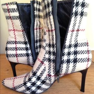 Burberry Shoes - Burberry Nova Donegal Boots Burberry Shoes - Burberry Nova Donegal Boots