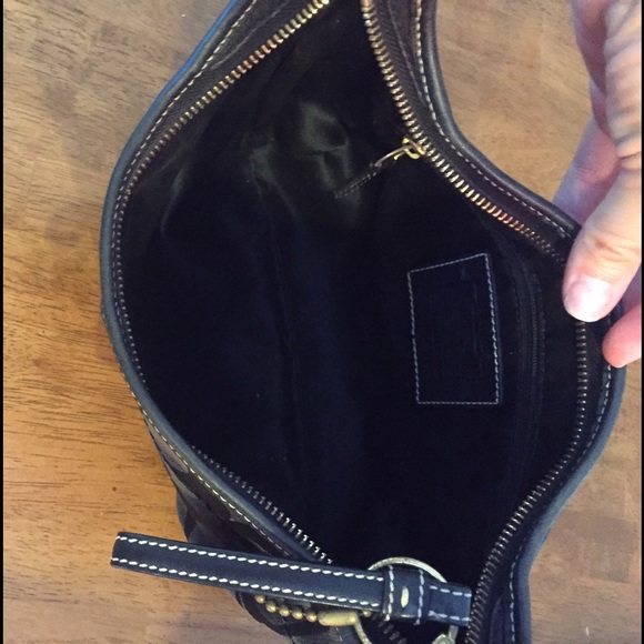 Black Authentic Coach Handbag - Picture 3 of 4