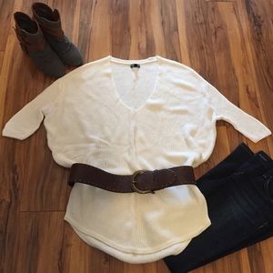 Express XS Ivory Slouchy Sweater