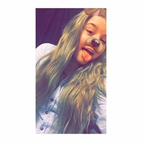 Meet your Posher, Kaylee - Picture 1 of 1