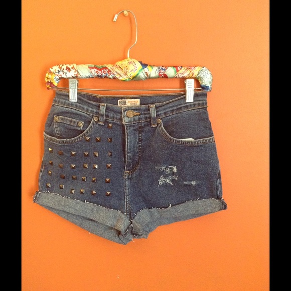 Vintage high waisted denim shorts