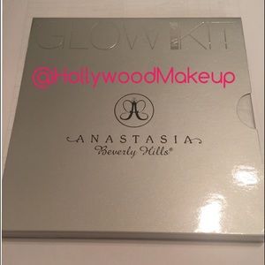 ✨AUTHENTIC Anastasia Beverly Hills Glow Kit