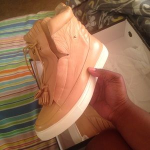 Chaun Collins Sneakers