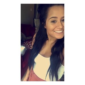 Meet your Posher, Marissa