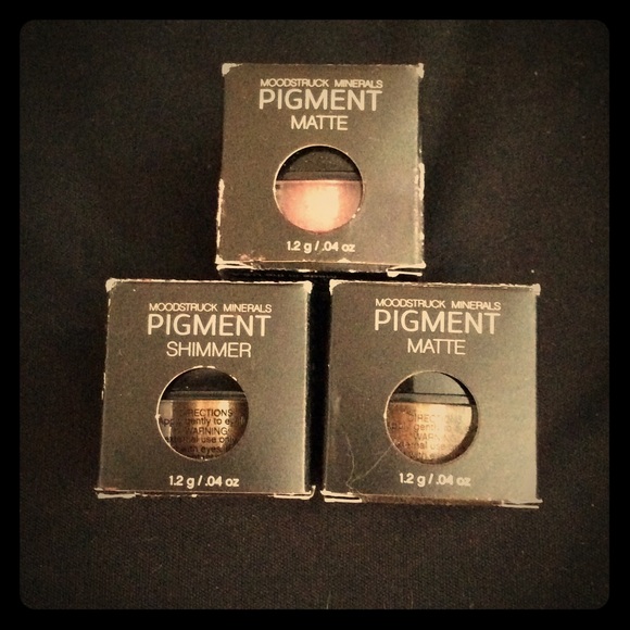 3 Younique Eye Pigments