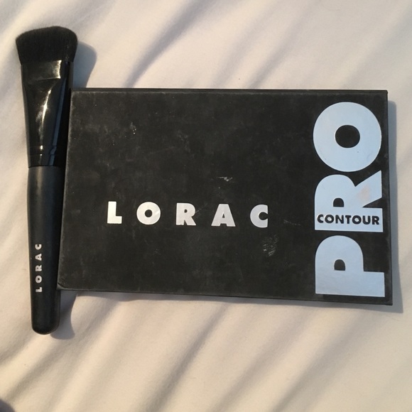 LORAC pro contour palette + brush included