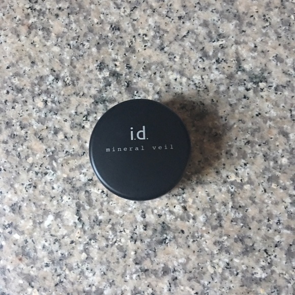 bareMinerals Mineral Veil