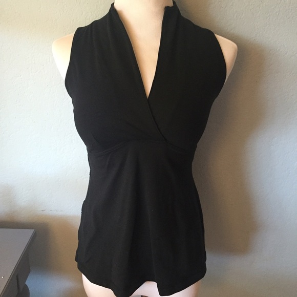 Lululemon black sleeveless top