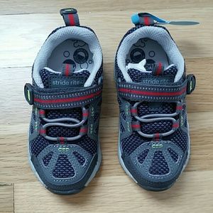 Toddler 6W Sneakers