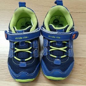 Toddler Size 6M Sneakers