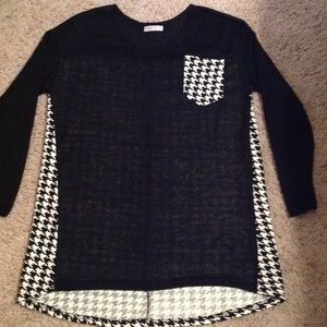 Black houndstooth sweater