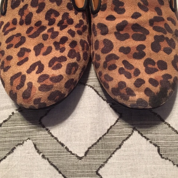 Mossimo leopard flats - Picture 3 of 4