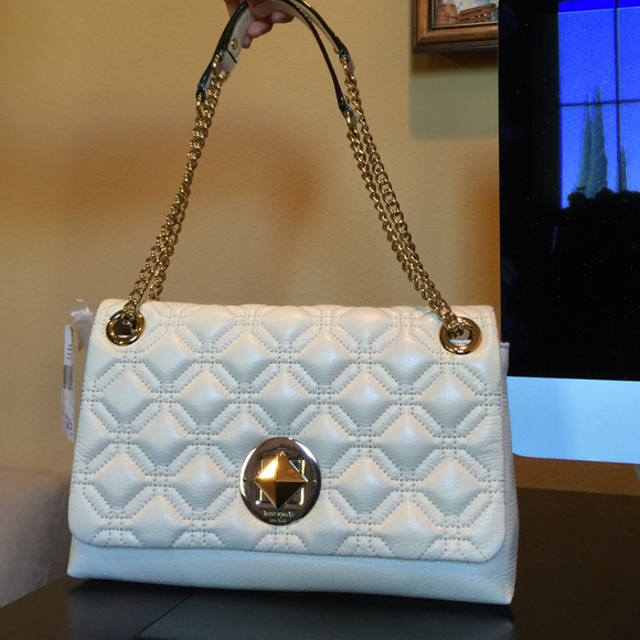 🎉HP🎉🎉Kate Spade shoulder purse. - Picture 2 of 4