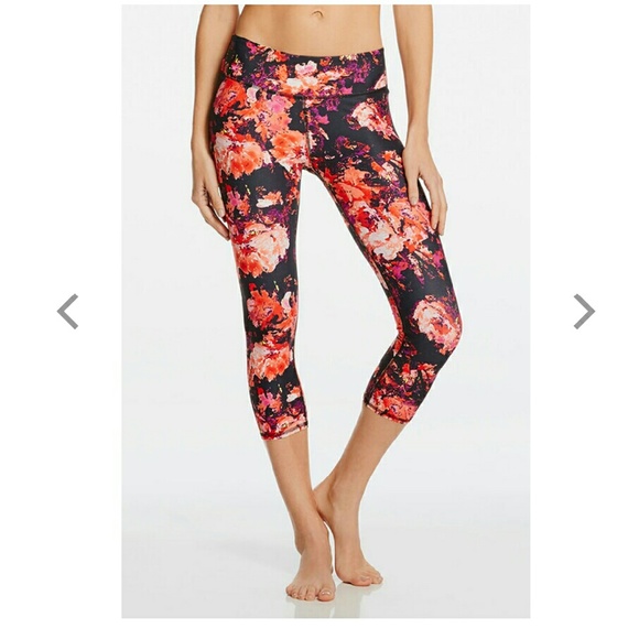 Fabletics Salar Capri size XL