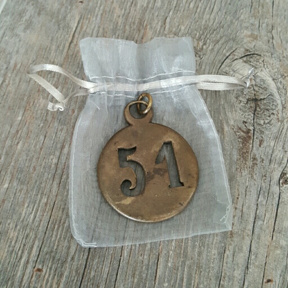 Pendant - Picture 1 of 1