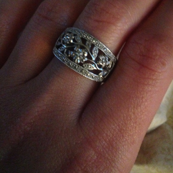 Sterling silver floral band ring