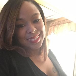 Meet your Posher, Monica