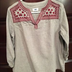 Women's gray 3/4 length top