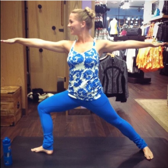 Free to be tank laceoflage lululemon