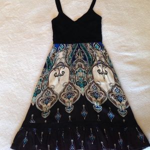 Bebe Printed Dress with Bandage-Style Top