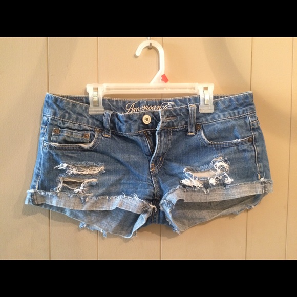 American Eagle denim med. wash shorts