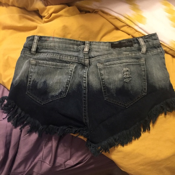 Too small - Picture 2 of 2